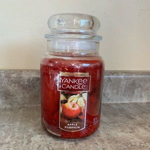 Apple pumpkin yankee candle